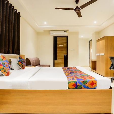 Fabhotel Mansarovar Inn Райпур Екстер'єр фото