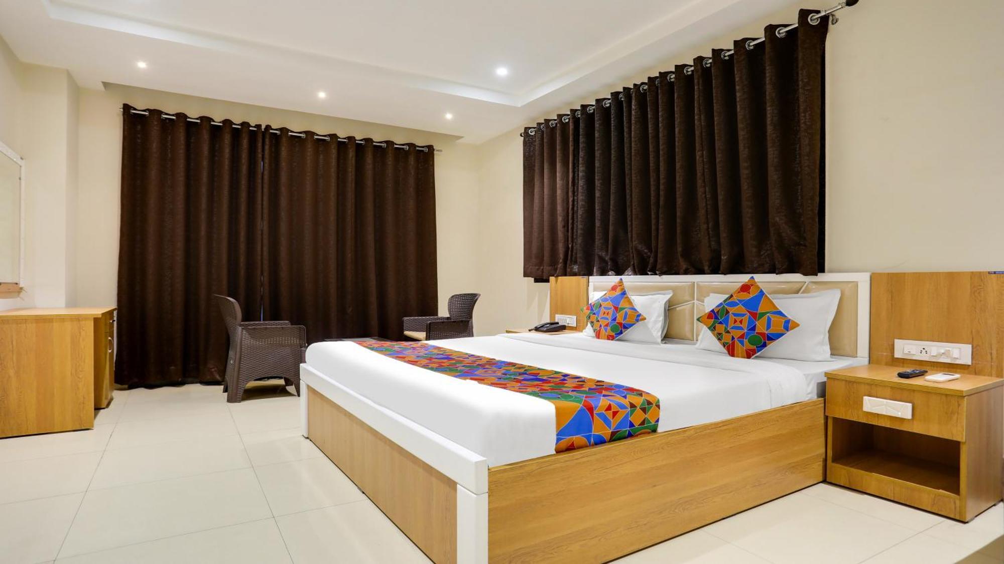 Fabhotel Mansarovar Inn Райпур Екстер'єр фото