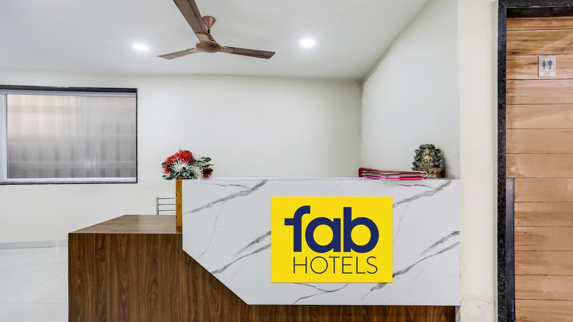 Fabhotel Mansarovar Inn Райпур Екстер'єр фото